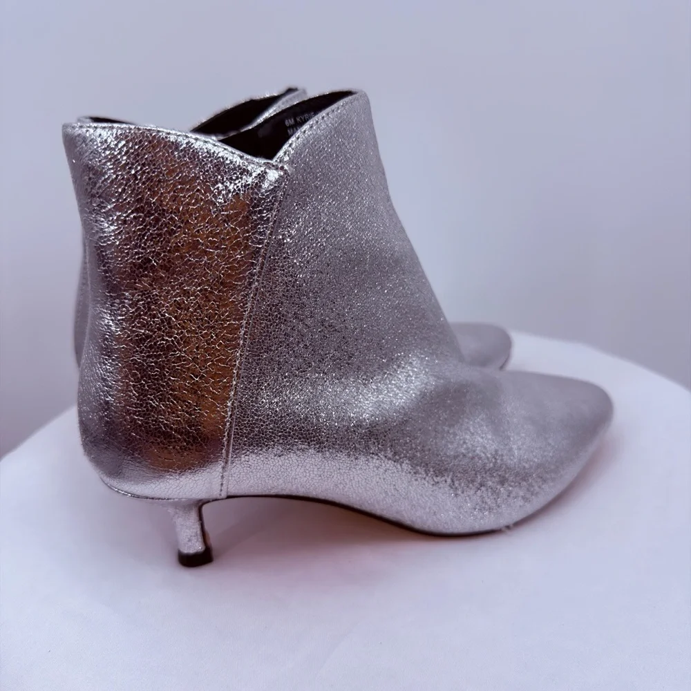 Silver Metallic Ankle Booties Kitten Heel Pointed Toe Size 6